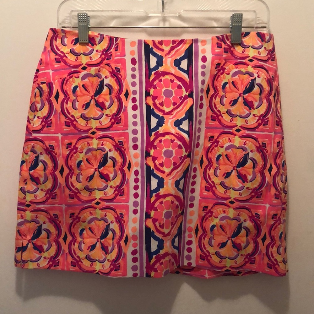 NWT: Lilly Pulitzer Marigold Skort. Print: Pink Fusion. Size 4